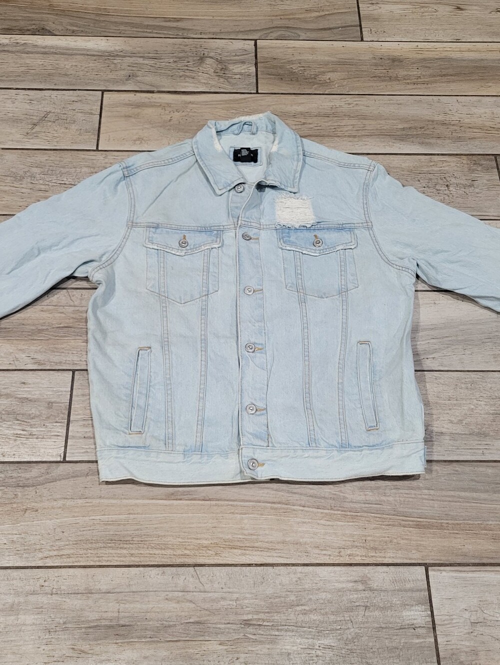 Forever 21 Mens Xl Light Wash Distressed Denium Trucker Jacket Cotton Read